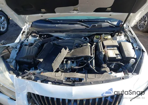 2013 Buick Regal Turbo - Premium 1 z USA, uszkodzony, nr VIN 2G4GS5EVXD9209277